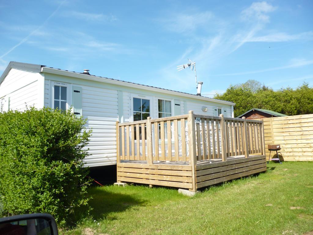 Auberge Des Etangs Roussent Ruang foto