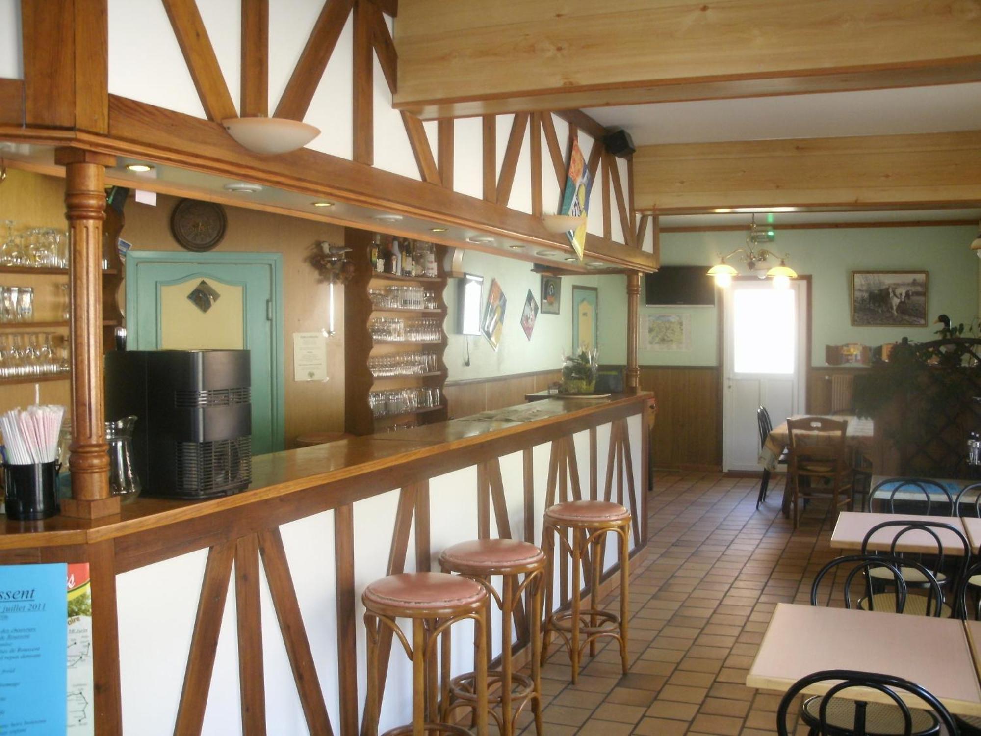 Auberge Des Etangs Roussent Bagian luar foto