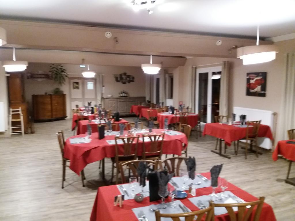 Auberge Des Etangs Roussent Bagian luar foto